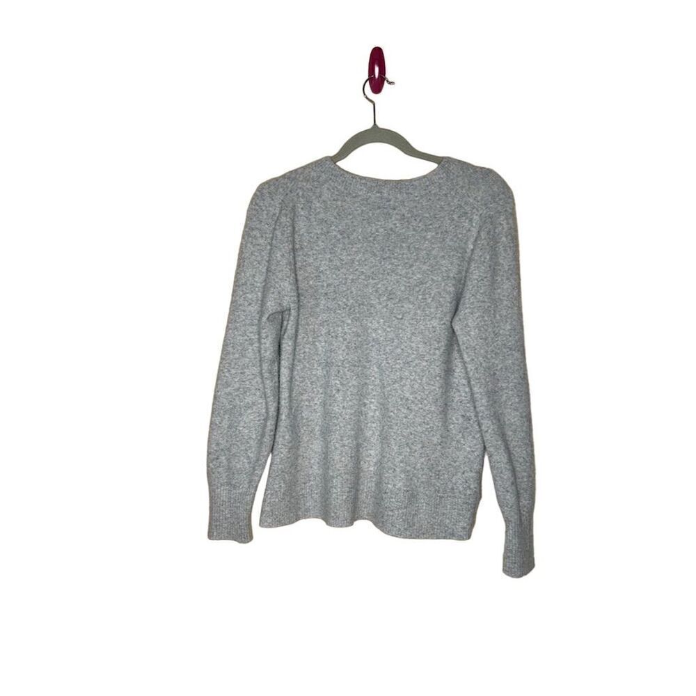 J.Crew women's Heather Grey Crewneck Sweater Size M Long Sleeve Pullover - Picture 3 of 4